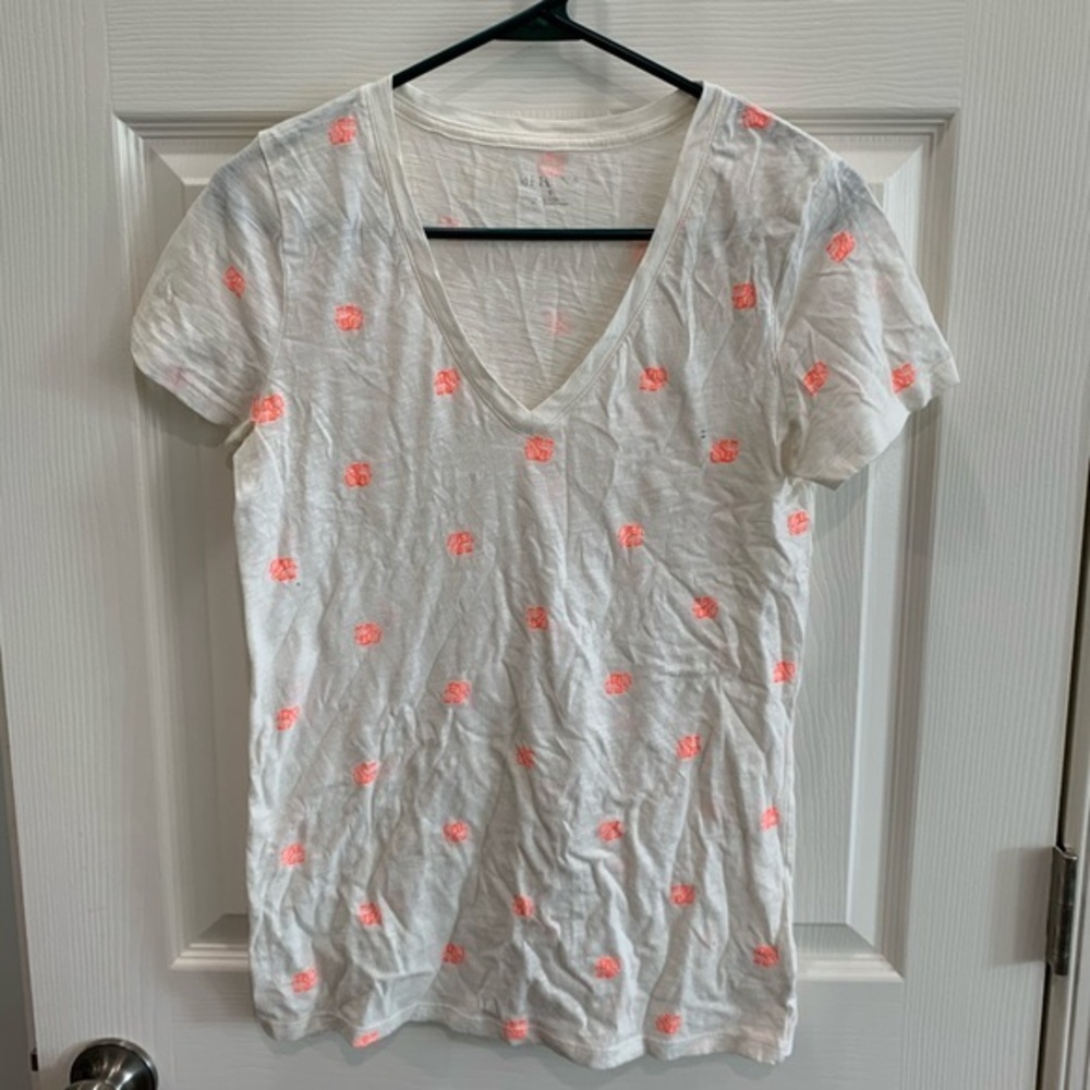 5/$15 - Small elephant‎ print t-shirt